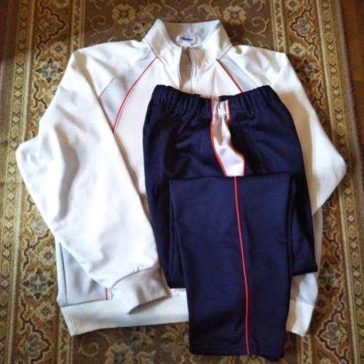 西尾高校男児体操服ジャージ上下 レッパー 桜井の子供用品の中古あげます 譲ります ジモティーで不用品の処分 西尾高校男児体操服ジャージ上下 レッパー 桜井の子供用品の中古あげます 譲ります ジモティーで不用品の処分