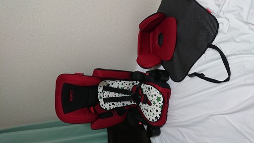 値下げ♪【アップリカ】美品室内保管_1歳9kg～36kg11歳チャイルド＆ジュニアシート_エアグルーヴ プラス ＜2015モデル＞