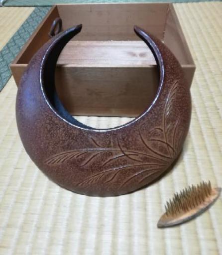 鋳物  花入れ
