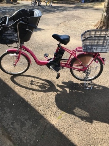 お話中です！電動自転車  ヘルメット、シートカバー付き