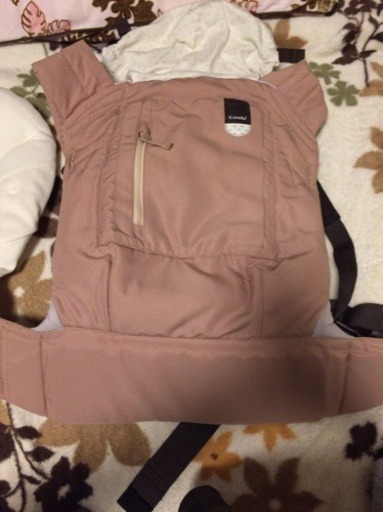 新品 新生児からの抱っこ紐 combi