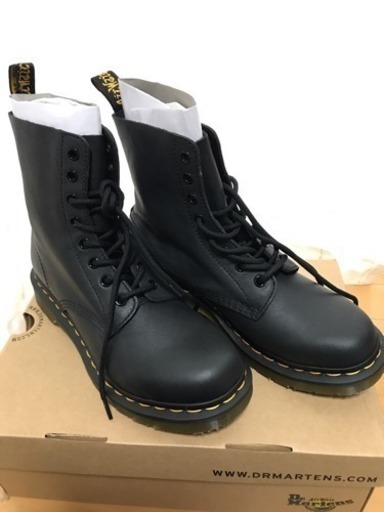 新品 Dr.Martens  8ホール