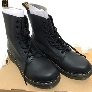 新品 Dr.Martens  8ホール