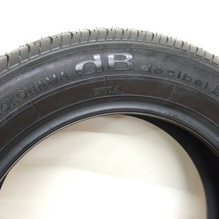 新品未使用　 YOKOHAMA dB decibelＥ70　205/60 R16
