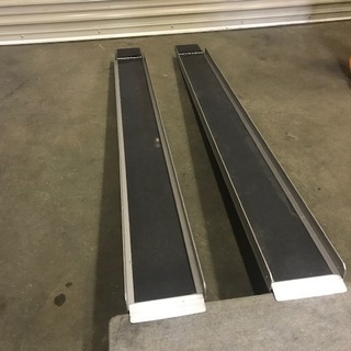 歩み板 アルミブリッジ1.8m 1800mm 幅180mm 超軽量 車いす軽トラック 耕運機 バイク アルミラダーの画像