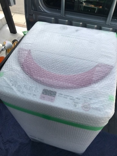 取引中2013年製シャープ全自動洗濯機ピンク6キロ。美品。千葉県内配送無料。設置無料。