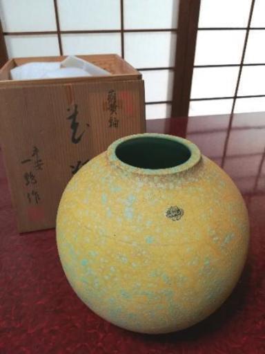 萌黄紬   花瓶