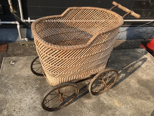 現状品 乳母車 昭和 レトロ アンティーク ベビーカー 手押し車 Revathis 中京競馬場前のその他の中古あげます 譲ります ジモティーで不用品の処分 現状品 乳母車 昭和 レトロ アンティーク ベビーカー 手押し車 Revathis 中京競馬場前のその他の中古あげます 譲ります ジモティーで不用品の処分