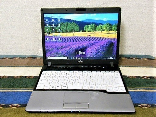 12.1型液晶/重さ1.39kg♪持ち運び向き/高速☆彡新品✨SSD120GB(保証付き)/MS Office✎/メモリ4GB♪/2コアCPU♪/マイク内臓/すぐ使えるWin10メディア作成ツール付/すぐ繋がるWi-Fi/FUZITSU