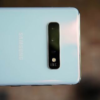 Samsung Galaxy S10 Plus Simフリー