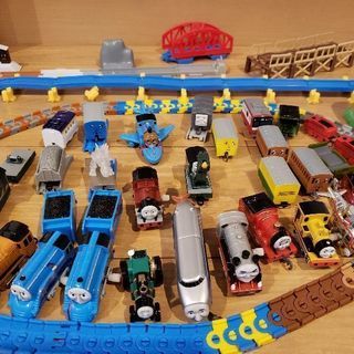 カプセルプラレール　トーマス