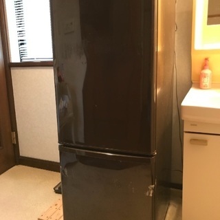 【無料】2ドア小型冷凍冷蔵庫差し上げます！