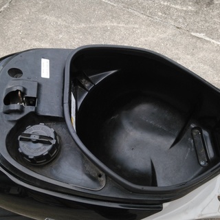 スズキレッツ4パレット CA41A 黒 かわいい顔して実力車