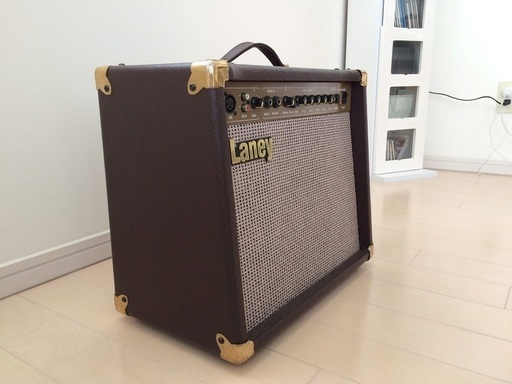 アコギ＆ボーカル用アンプ　Laney　LA30C