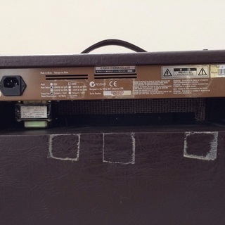 アコギ＆ボーカル用アンプ Laney LA30C