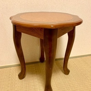 ⭐️値下⭐️木製サイドテーブル アンティーク調レトロ