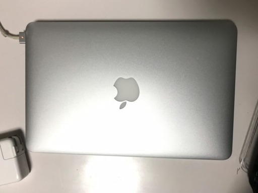 交渉中 Macbook air 11インチ mid 2013 i5 4GB 128GB