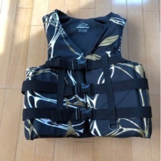 美品 ライフジャケット一式 マリンジェット 海 