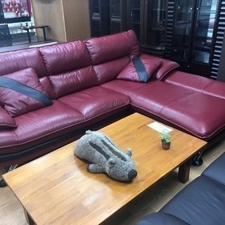 リサイクルサービス八光 田上店 配達・設置OK】レッド＆ブラック 3人 
