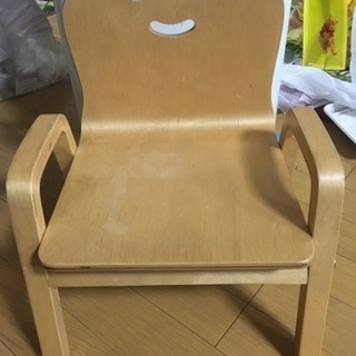 子ども用木製椅子