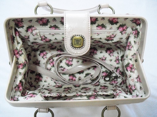 爆安プライス 中古 Anna Sui バタフライモチーフ エナメルドクターズバッグ アナスイ B 1710 美しい Neoplst Ru