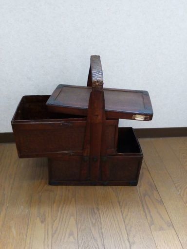 装飾品　アンティーク　置物