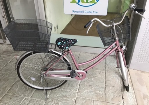 美品26インチ 前後カゴ付き自転車