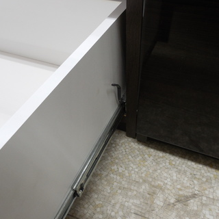 PayPay対応 キッチンボード レンジボード 食器棚 鏡面 木目調 ブラウン シック 高級感 カップボード キャビネット セパレート 三分割 幅120㎝ 札幌市西区西野 5