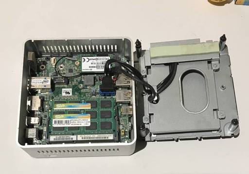 中古】NUC Intel NUC5i7RYH メモリ16GB/SSD256GB/Windows10Home