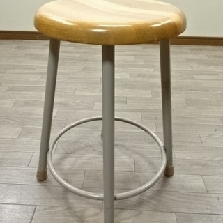 レトロな鉄脚スツール 座面木製 丸椅子 