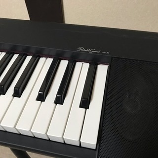 鍵盤楽器、ピアノ YAMAHA ポータブルグランド NP-30 脚付き 2011年製