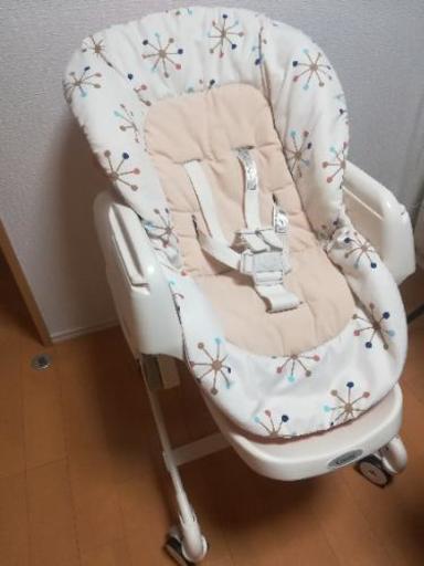 美品【COMBI】ハイローチェア　ネムリス
