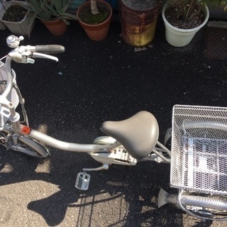 電動アシスト自転車 【BRIDGESTONE】AW1C38 電動アシスト三輪車(自転車)