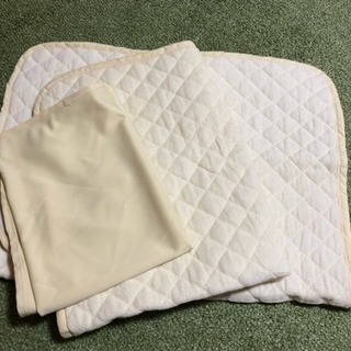 ミニベッド用のシーツ・防水シーツ・枕のセット