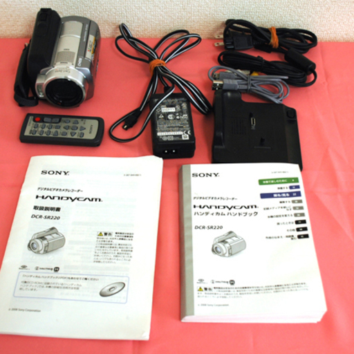 DJI OSMO POCKET オズモポケット ほぼ新品　32GB SDカード付き★　ジンバル　スタビライザー　スマホ DJI OSMO POCKET オズモポケット ほぼ新品 32GB SDカード付き