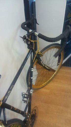リサイクルショップスターズ】 激レア!! 新入荷! RAYCHELL+ ロードバイク
