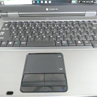 SSD搭載！ ブラックの15インチ Gateway win10 アプリも豊富