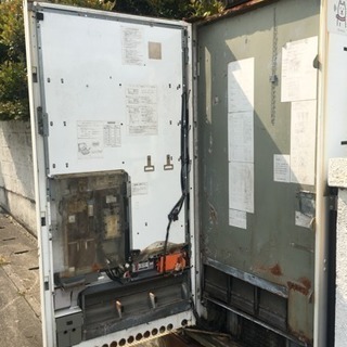自動販売機 30缶