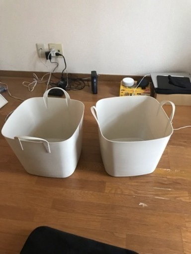 2個 洗濯かご 洗濯物入れ 脱衣かご ランドリーバスケット バケツ 洗濯カゴ おしゃれ かわいい 北欧 ゴミ箱 ごみ箱 おもちゃ入れ 洗濯 じゅん 三軒茶屋の生活雑貨の中古あげます 譲ります ジモティーで不用品の処分