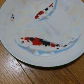 鯉の飾り皿。 