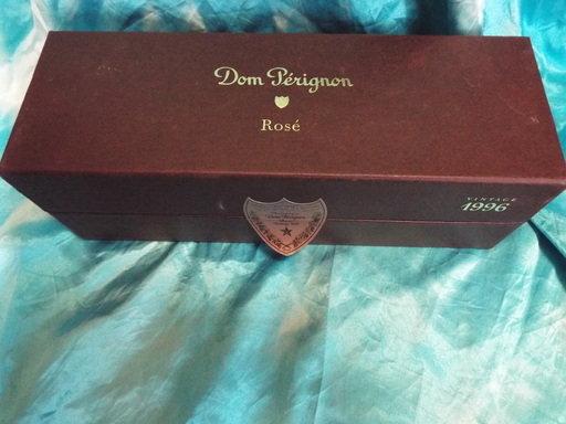 Dom Perignon（ドンペリニヨン）ロゼ 1996 750ml