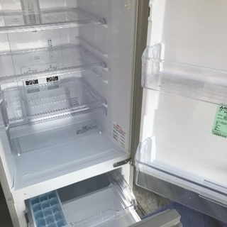 取引中2016年製三菱冷凍冷蔵庫シルバー146L美品。千葉県内配送無料。