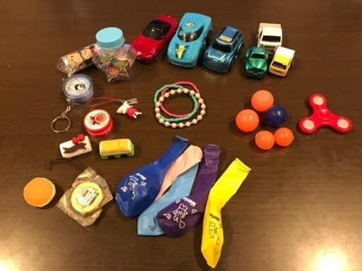 子供 おもちゃ ミニカー ハンドスピナー おもちゃ消しゴム他 まるまか 大垣のミニカーの中古あげます 譲ります ジモティーで不用品の処分 子供 おもちゃ ミニカー ハンドスピナー おもちゃ消しゴム他 まるまか 大垣のミニカーの中古あげます 譲ります ジモティーで不用品の処分