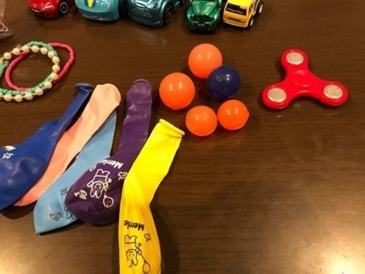 子供 おもちゃ ミニカー ハンドスピナー おもちゃ消しゴム他 まるまか 大垣のミニカーの中古あげます 譲ります ジモティーで不用品の処分 子供 おもちゃ ミニカー ハンドスピナー おもちゃ消しゴム他 まるまか 大垣のミニカーの中古あげます 譲ります ジモティーで不用品の処分