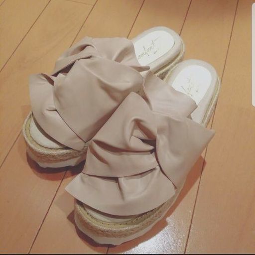 サンダル プラットフォームサンダル ピンクベージュ Poko 大阪の靴 サンダル の中古あげます 譲ります ジモティーで不用品の処分