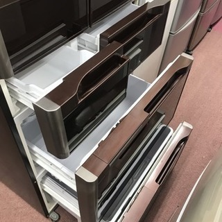 分かりにくくてごめんなさい。543ℓHITACHI冷蔵庫