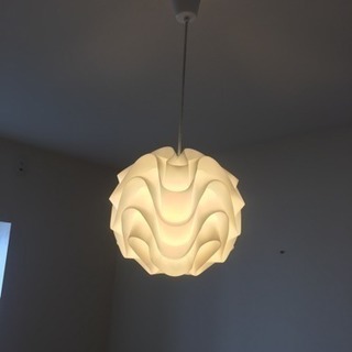 デザインランプシェード ホワイト LED！