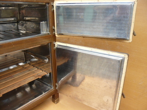 木製冷蔵庫（木製氷冷蔵庫）