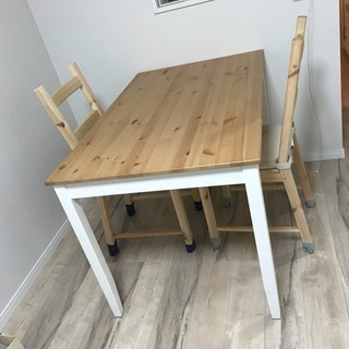 IKEA ダイニングテーブル 椅子二脚付き