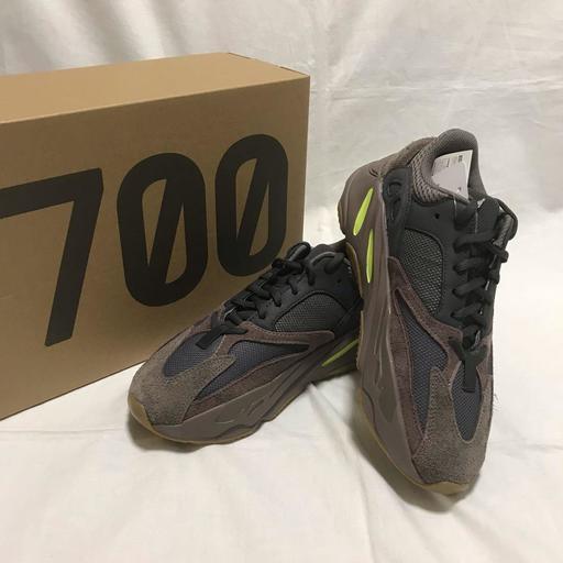 【新品】ADIDAS YEEZY BOOST 700 イージーブースト700